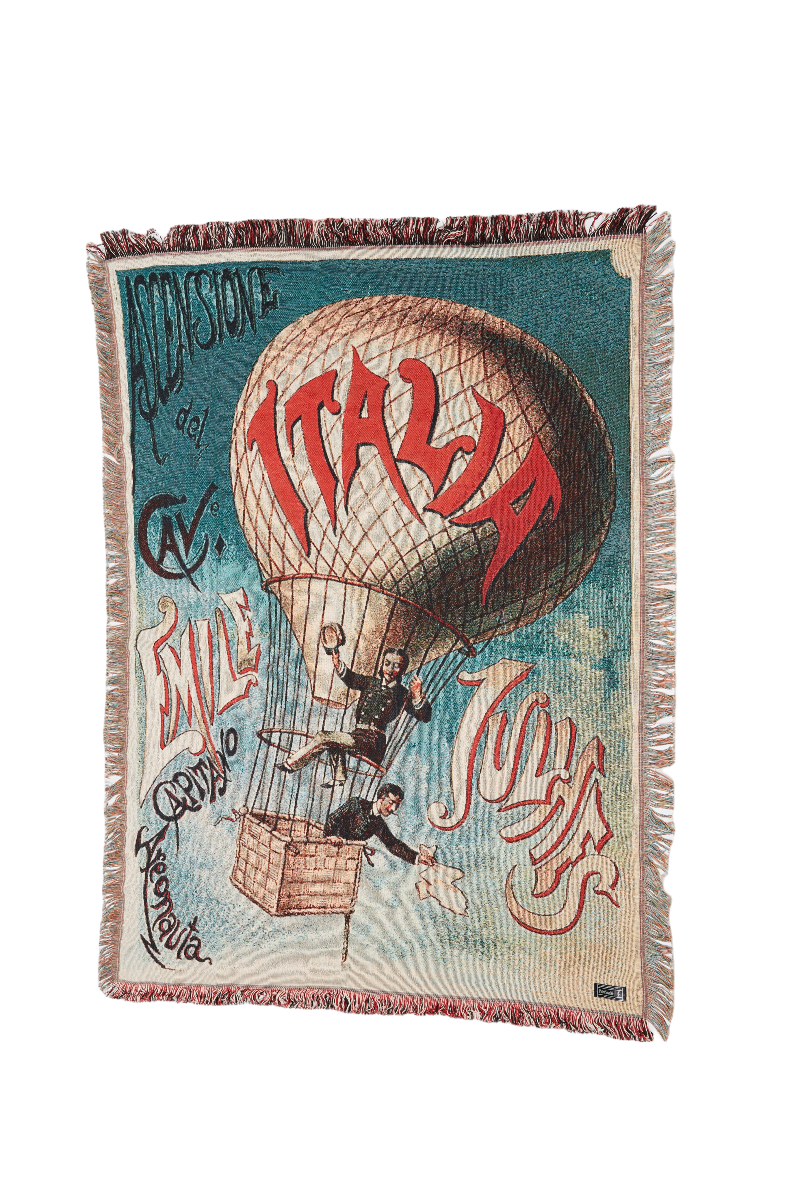 Italia’s Eco Capri Picnic & Home Throw